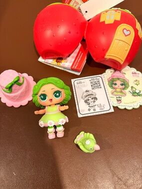 L.O.L. Surprise! Lime Chiffon Doll with Green Outfit & Pink Hat